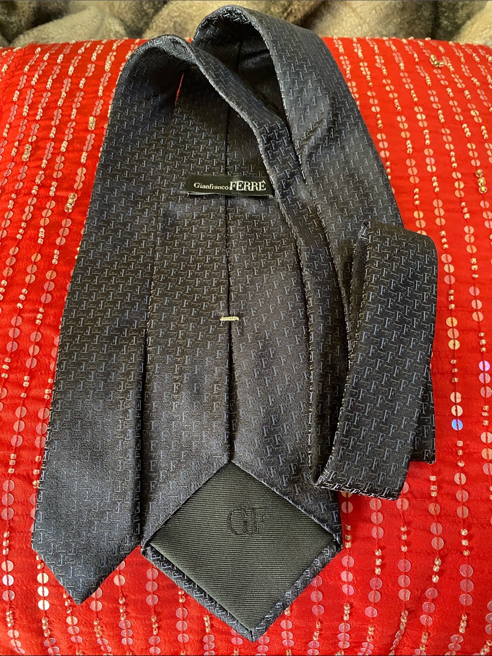Giafranco Ferre Made in Italy 🇮🇹 💯Silk Logo Print Shimmer Luxury Rare Tie NWOT
